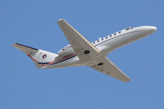 Cessna Citation CJ3 (N20AU) - N20AU departs Runway 14 at Sarasota-Bradenton International Airport