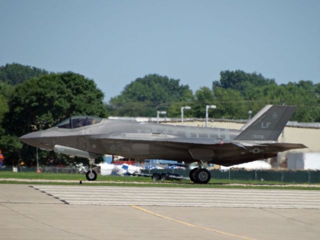 Lockheed F-35C (11-5038)