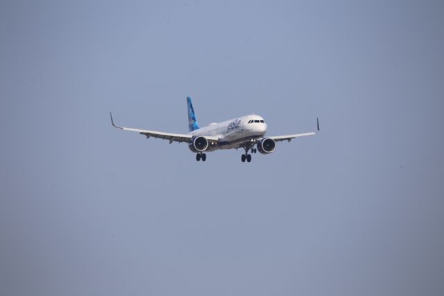 Airbus A321neo (N2047J)