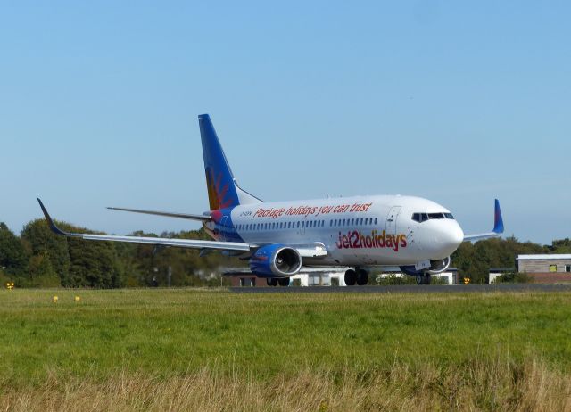BOEING 737-300 (G-GDFM)