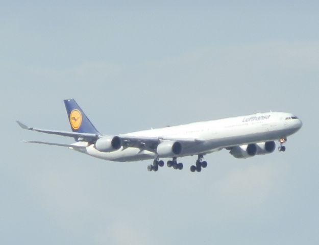 Airbus A340-600 (D-AIHV) - A Four-Engined Lufthansa A340-600"Arriving from Munich(MUC/EDDM)