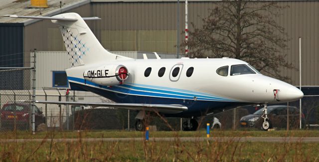 Beechcraft Premier 1 (OM-GLE)