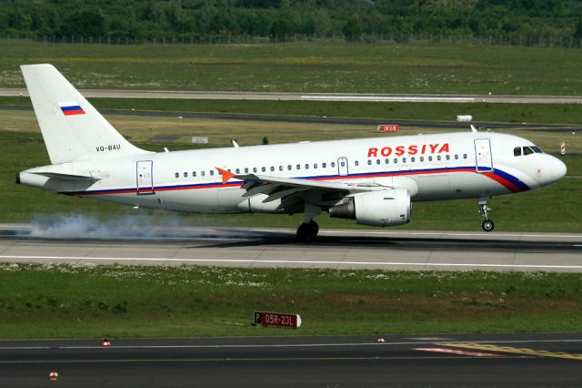 Airbus A319 (VQ-BAU)