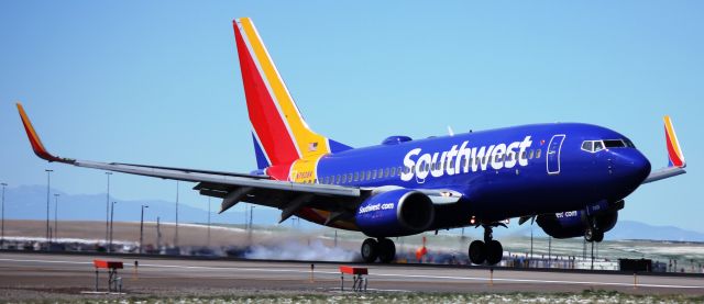 Boeing 737-700 (N7838A) - Arriving 35L on 4-30-17 from Burbank CA.