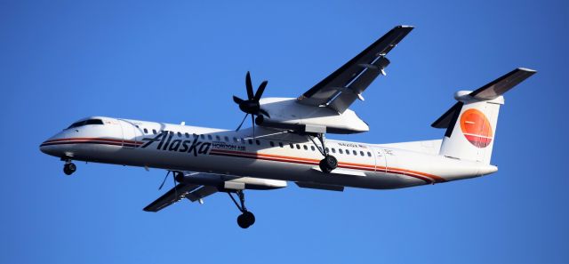 de Havilland Dash 8-400 (N421QX) - 12-3-22