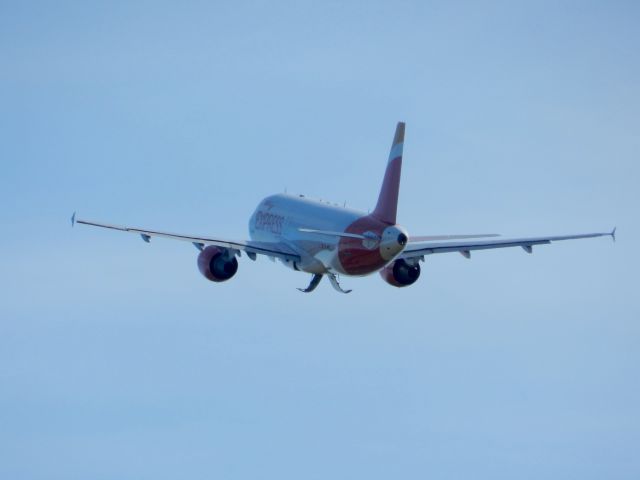 Airbus A320 (EC-MEG)