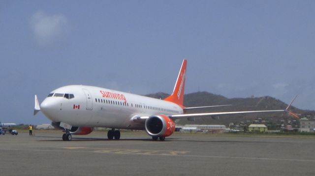 Boeing 737 MAX 8 (C-FMXA)