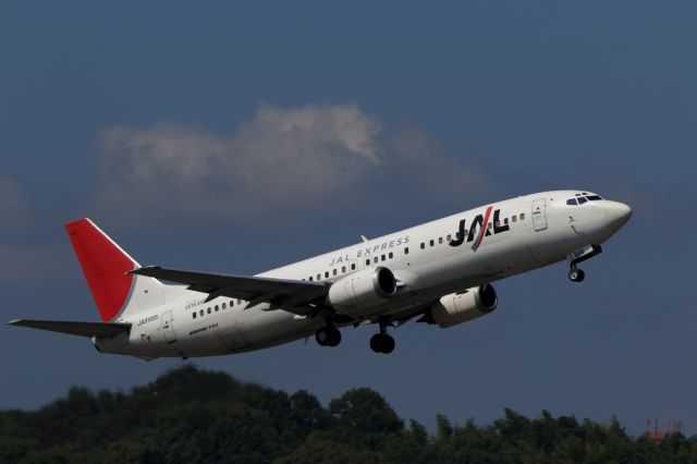 BOEING 737-400 (JA8995)