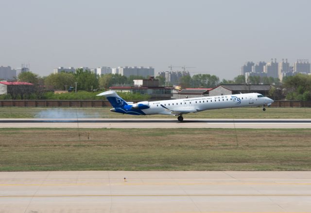 Canadair Regional Jet CRJ-900 (B-3142)
