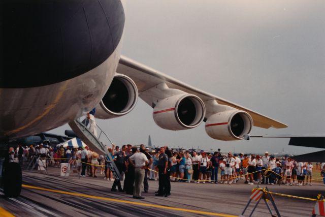 Antonov An-225 Mriya (CCCP82060) - Russian Air Force AN-225 at the Air Power Airshow summer 1981