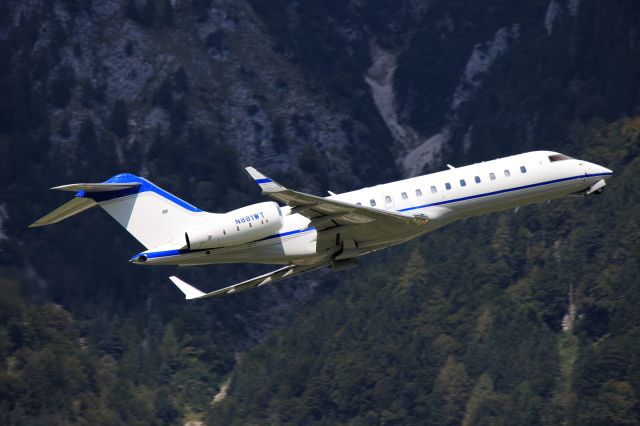 Bombardier Global Express (N881WT)