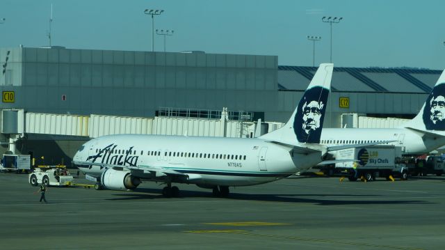 BOEING 737-400 (N778AS) - Del to ASA in 1994
