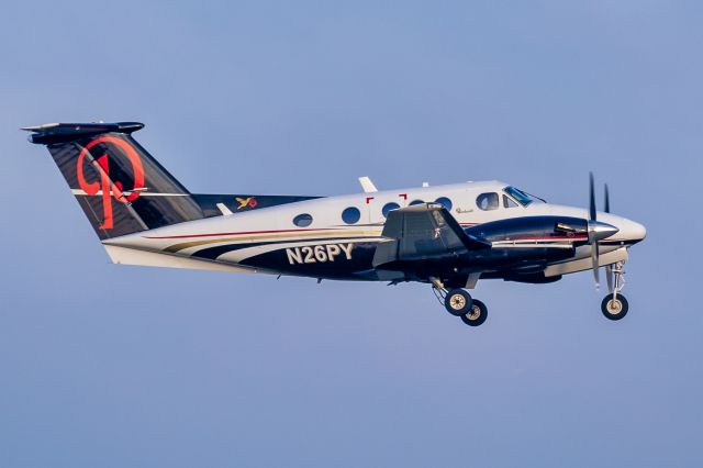 Beechcraft King Air F90 (N26PY)