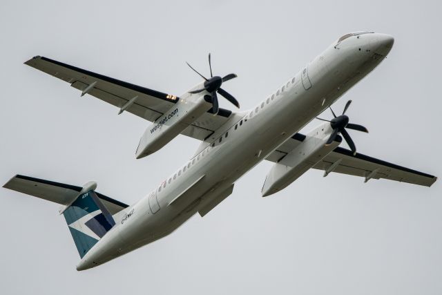 de Havilland Dash 8-400 (C-FWEP)