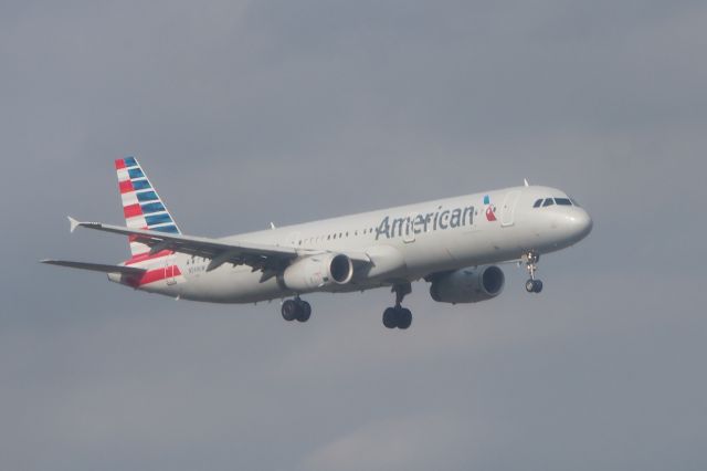 Airbus A321 (N549UW)
