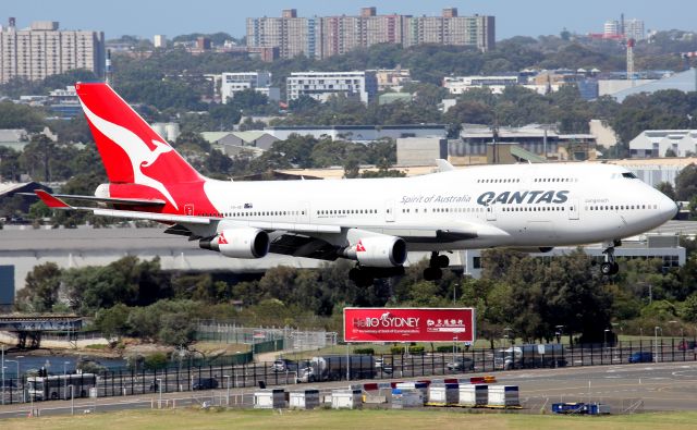 Boeing 747-400 (VH-OEI) - "Ceduna" About To Touchdown Rwy 16R