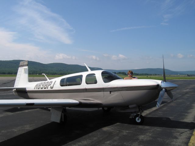 Mooney M-20 (N898PJ)