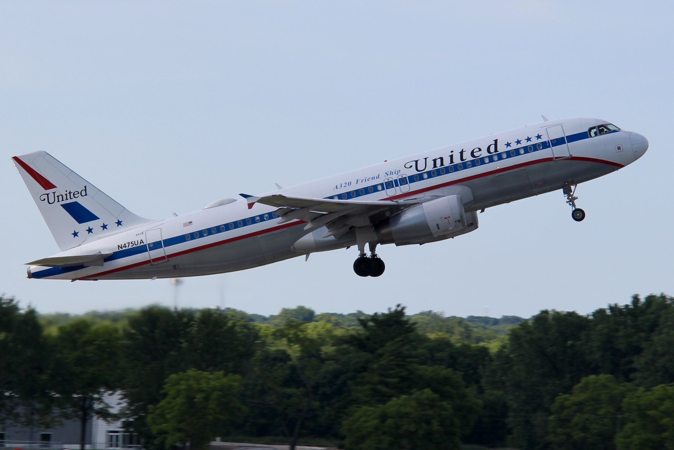 Airbus A320 (N475UA) - Flight 337 to DEN (June 22nd, 2019) 