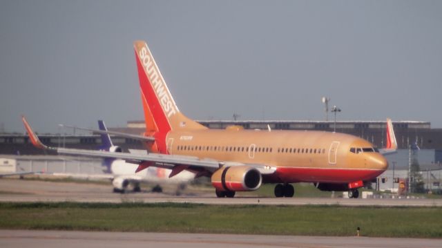 Boeing 737-700 (N792SW)