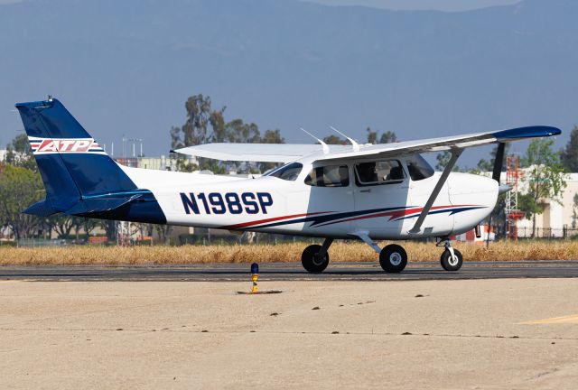 Cessna Skyhawk (N198SP)