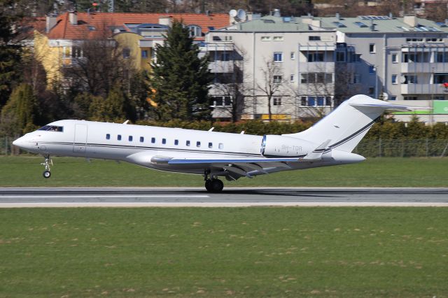 Bombardier Global 5000 (9H-TOR)