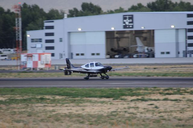 Cirrus SR22 Turbo (N426SH) - A very cool Turbo Cirrus departing for Idaho nice and early in the morning. br /*First photo of (N426SH) on FlightAware. br /Best viewed in full!