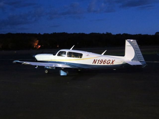 Mooney M-20 (N196GX)