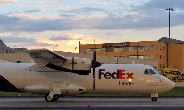 Aerospatiale ATR-42-300 (EI-FXB)