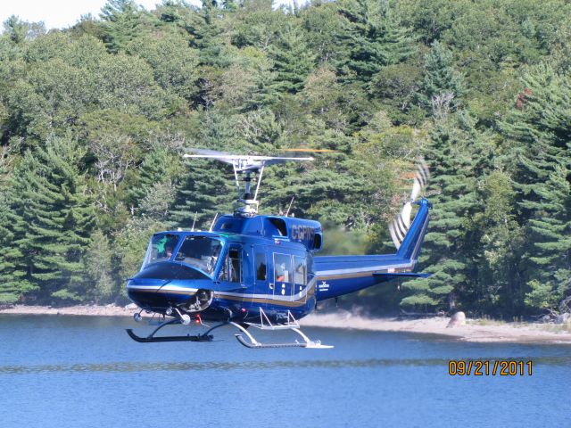 Bell VH-1 (C-GPNS) - Approaching the Pad at McGowan Lake NS