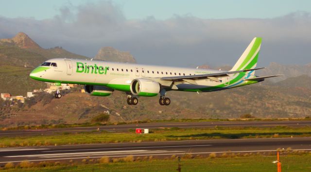 EMBRAER ERJ-190-400 (EC-NEZ)