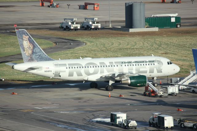 Airbus A319 (N919FR)