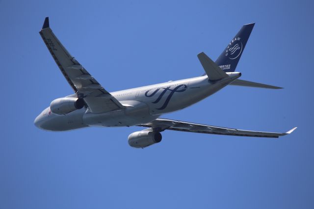 Airbus A330-200 (B-6538)