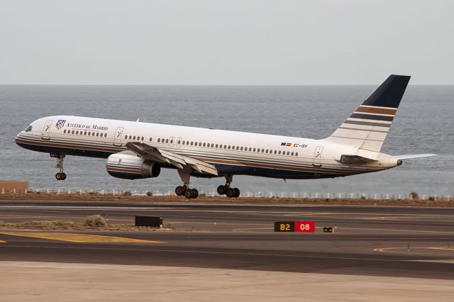 Boeing 757-200 (EC-ISY) - With logo Atlético de Madrid CF