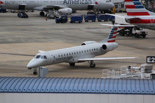 Embraer ERJ-145 (N641AE)