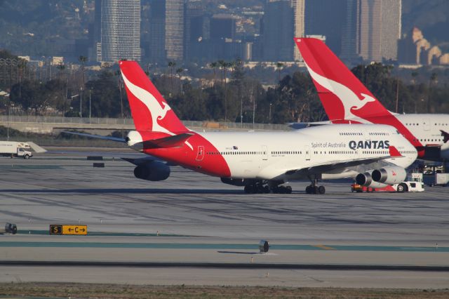 Boeing 747-400 (VH-OJS)