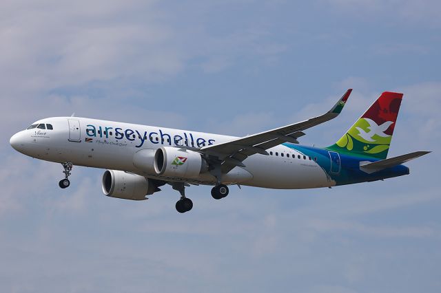 Airbus A320 (S7-VEV)