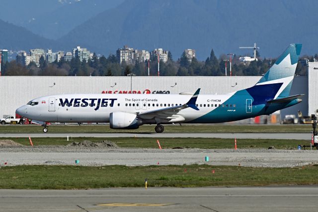 Boeing 737 MAX 8 (C-FHCM)