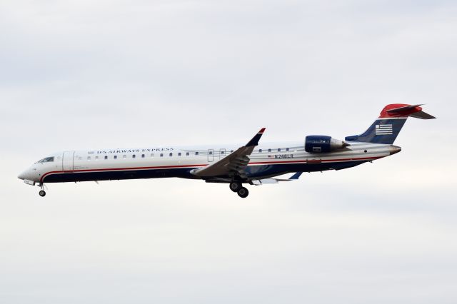 Canadair Regional Jet CRJ-900 (N248LR)