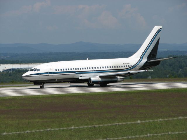 Boeing 737-700 (N147AW)