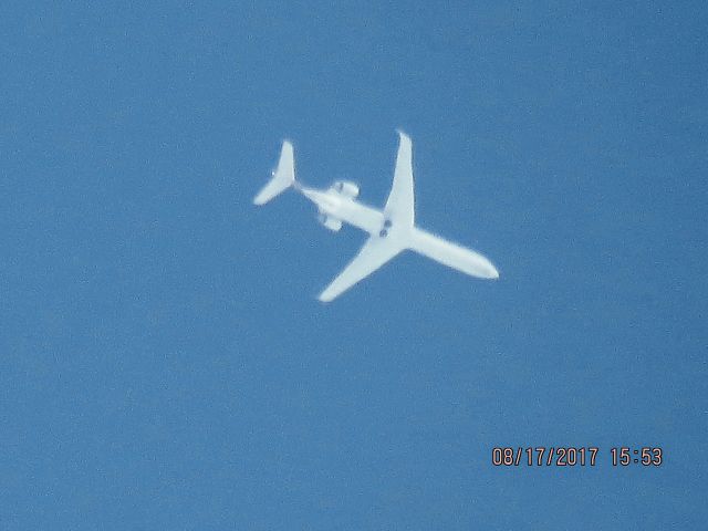 Canadair Regional Jet CRJ-700 (N528EG)