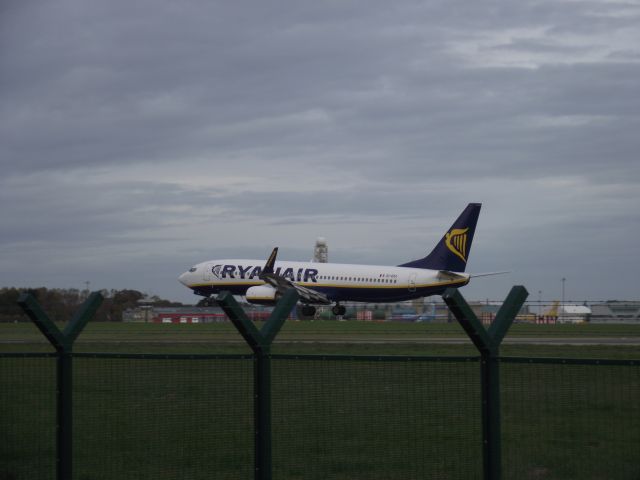 Boeing 737-800 (EI-EKC)