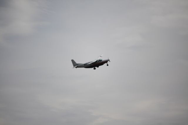 Cessna Caravan (N755RV)