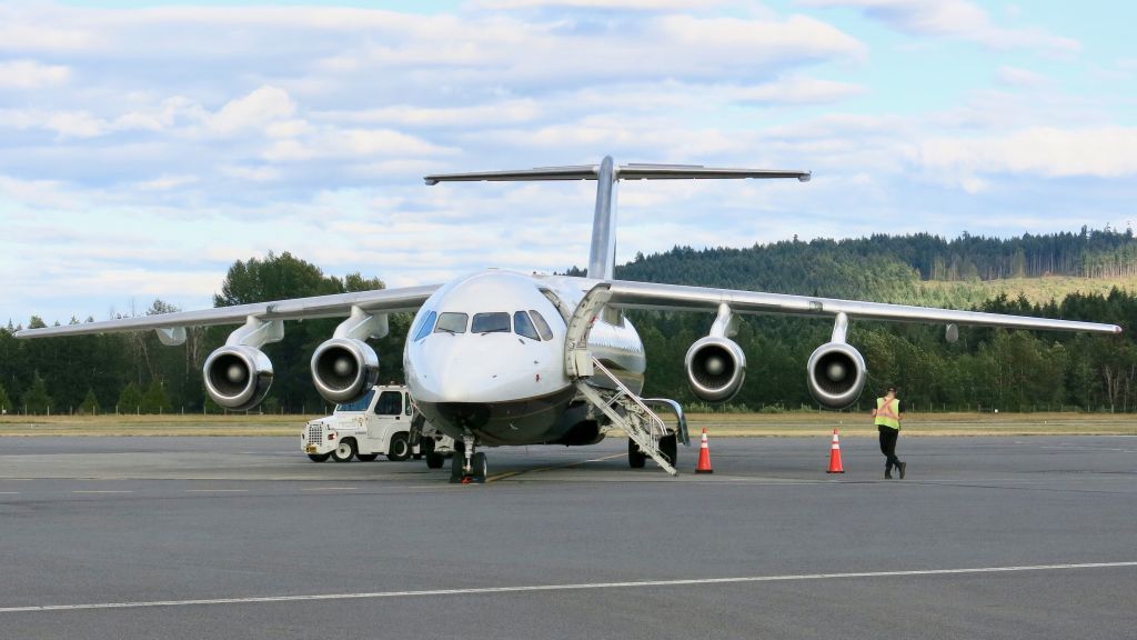 Avro RJ-100 Avroliner (C-GSUI) - June 24, 2018