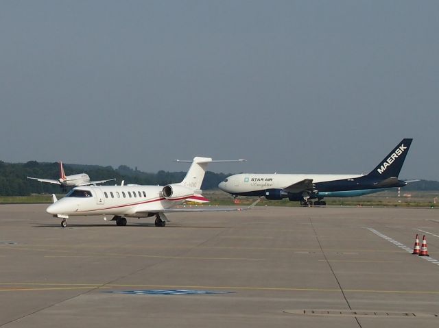 Bombardier Learjet 75 (F-HINC)