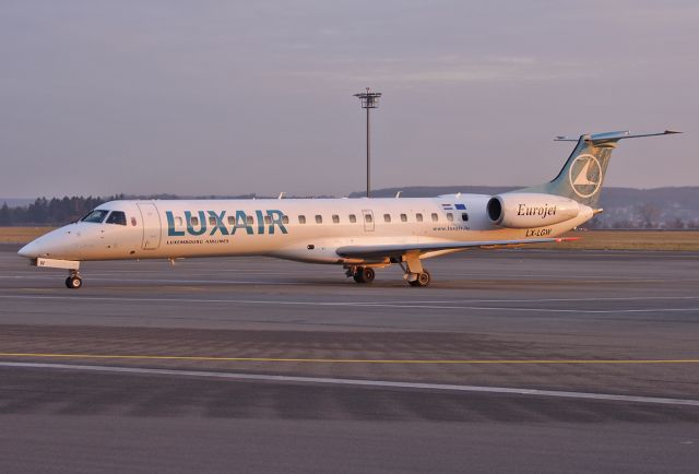 LX-LGW — - Luxair - Embraer EMB-145LU (ERJ-145LU) C/N 145135 - LX-LGW - at EDDR 2006-01-04.