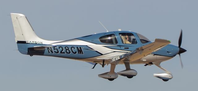 Cirrus SR22 Turbo (N528CM) - N528CM 2019 Cirrus SR22T s/n 1966 - North Las Vegas Airport  KVGTbr /Photo: Tomás Del Corobr /February 11, 2021