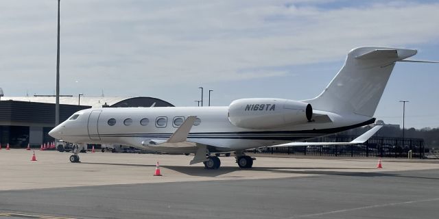 N169TA — - N169TA @ KLIT Signature FBO