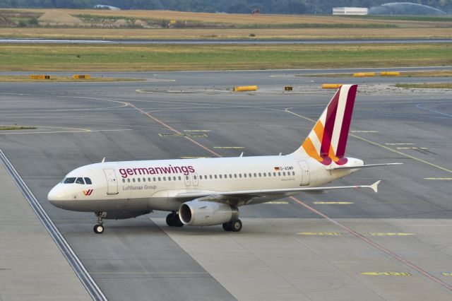 Airbus A319 (D-AGWP) - Germanwings Airbus A319-132 D-AGWP in Vienna 