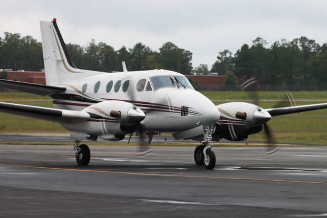 Beechcraft King Air 90 (N900WC)