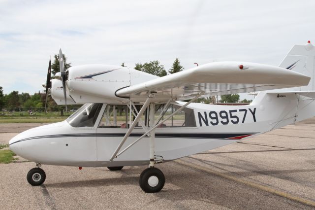 N9957Y — - Very rare Champion 402 Lancer (Twin Champ) in great flying condition.